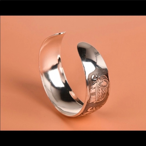🆕 Elephant Tibetan Silver Totem Bangle Bracelet - Super cute! - Picture 5 of 9